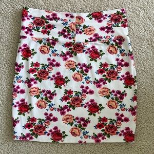 Charlotte Russe: Floral Bodycon Skirt